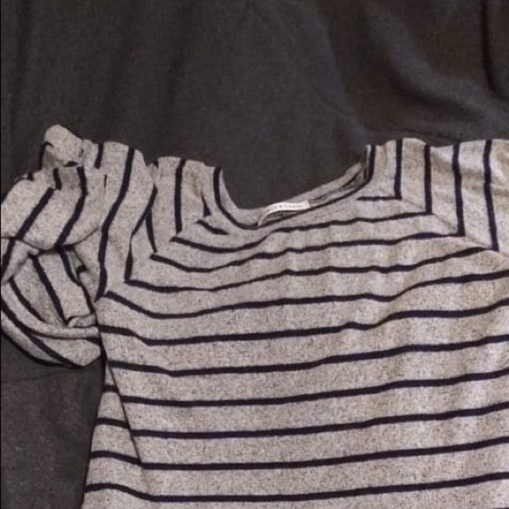 Striped 3/4 sleeve sweater